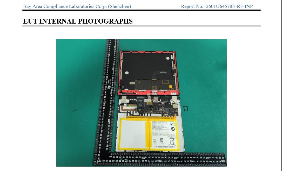 BOOX Note Air 6 內部拆機照:彩色電子紙面板、主機板與電池(來源:FCC/fccid.io,報告 2601U64578E-RF-INP)