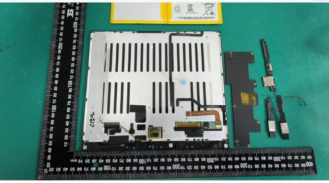 BOOX Note Air 6 拆解元件:主機板、USB-C、軟排與喇叭(來源:FCC/fccid.io)
