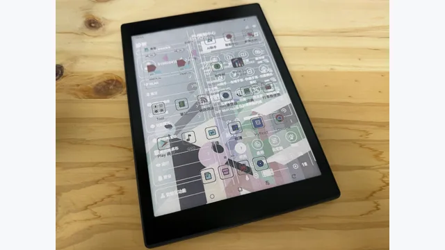BOOX Color E-Readers and the "Permanent" Ghosting / Burn-in Problem — and How Onyx Is Handling It