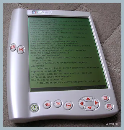 SSCT 膽固醇液晶與歌林 i-library EB683:被 E Ink 掩埋的台灣電子書考古題